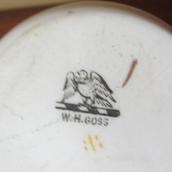 W.H. Goss crested heraldry china vintage Sir Francis Drake (GC073 Grace) - Picture 7 of 7